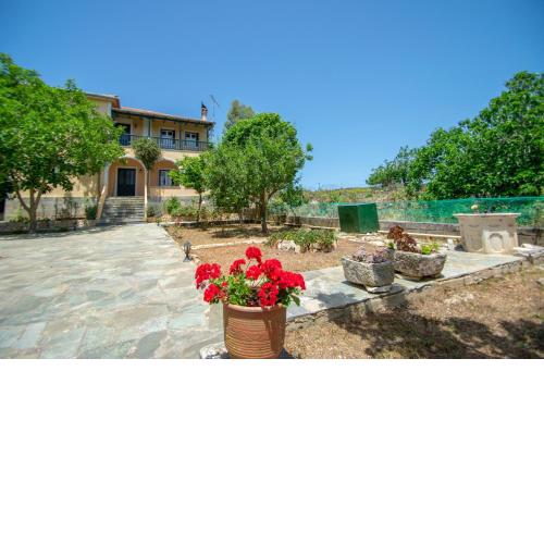 Casa Tsounis