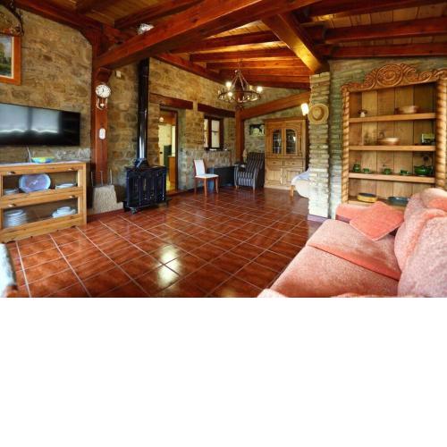 Casa turística ''Los chaleco'' en Lumbreras con terraza privada.