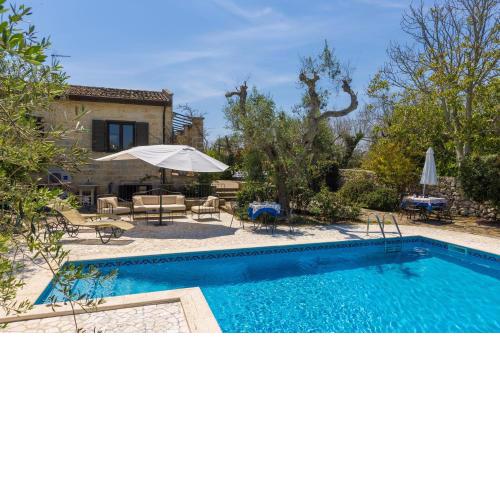 Casa Ulmi con piscina