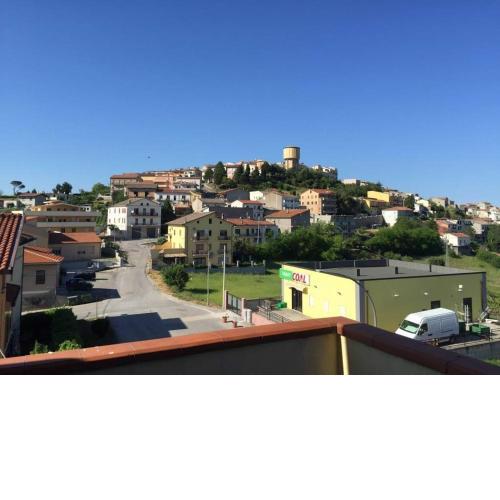 Casa vacanza Colle Renazzo con terrazzo in collina 15 min. dal mare