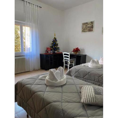 Casa Vacanza Lilia vicino la Stazione e Caserma