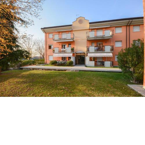Casa vacanze con ampia piscina"Lago e Terme"