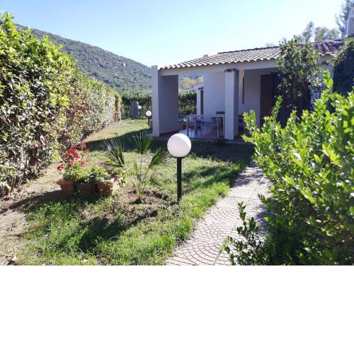 Casa vacanze Elea a 600 m dalla spiaggia di Geremeas
