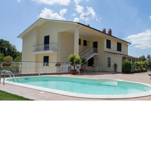 Casa Vacanze La Mattonara