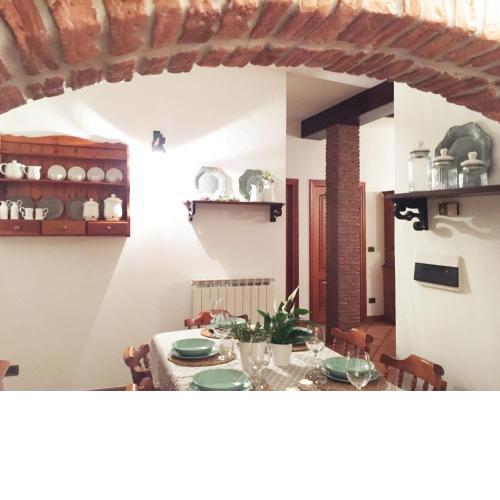 CASA VACANZE MONEGLIA 2 CAMERE con TERRAZZA nel VERDE
