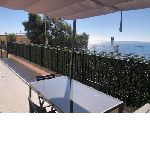 Casa vacanze vista mare "Serge"