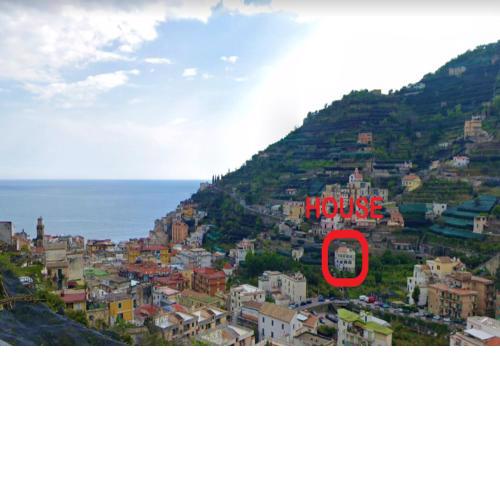 CASA Via Salita Monte, 98 - Cozy Private House with Two Bathrooms-Trekking Lovers - Town View