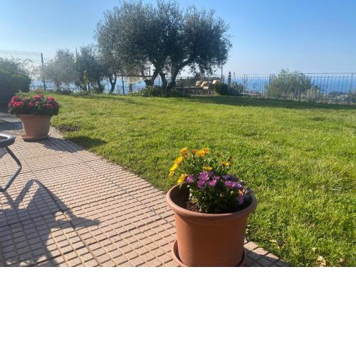 CASA VISTA MARE - Superb garden and Parking included