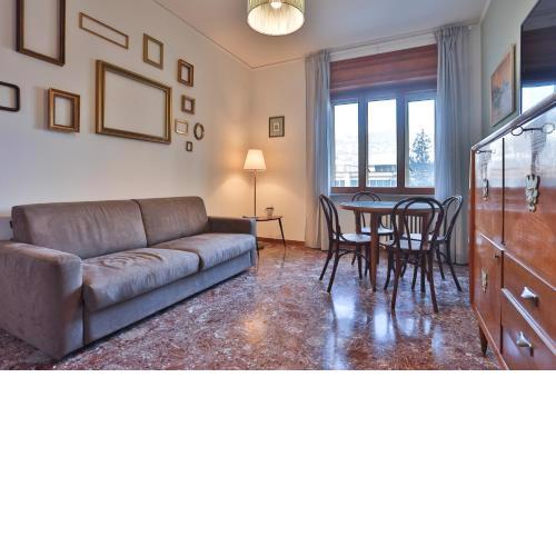 Casa Vita Roomy Apartment