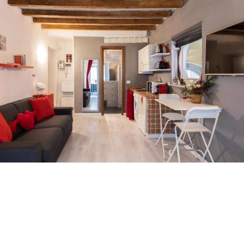 Casa Vittoria - ISOLA District