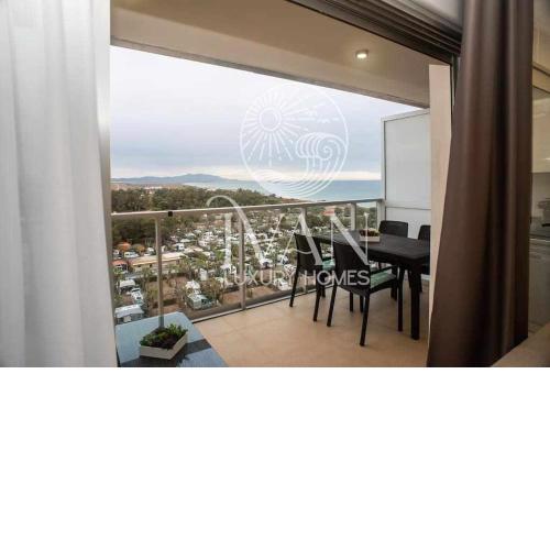 Casa Wesley Iván Luxury Homes 9ªPta Norte 1ª Línea