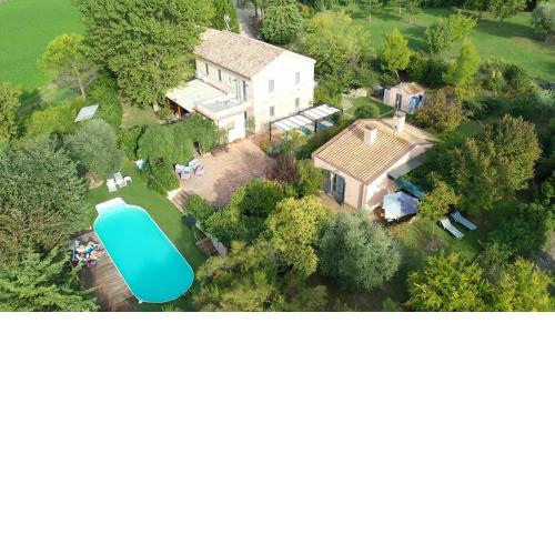 Casali Marchigiani - Ville vacanza private con piscina