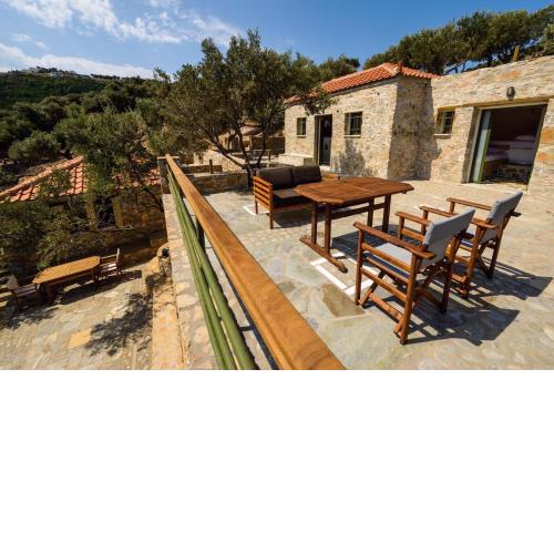 CasaMilos Stone Chalets