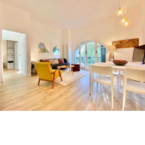 CasaViva - Stylish Trilo with shared pool in Nervi