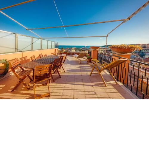 CasaViva - Trilocale a Varazze con terrazza vista mare