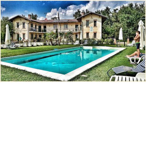 Cascina Vignole