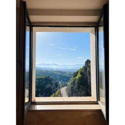 Casetta nel Borgo Pianello con vista panoramica