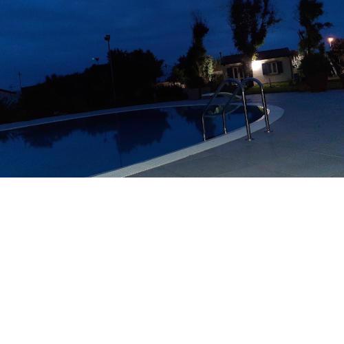 casetta sul mare e con piscina