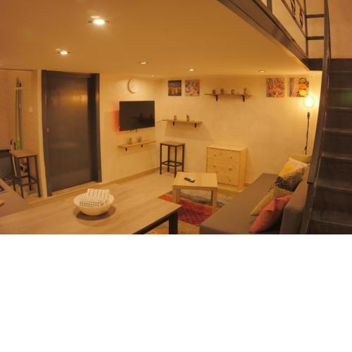 Casina a Pizzofalcone 93