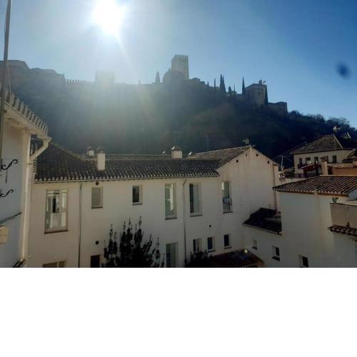 Casita a la luz de la Alhambra II