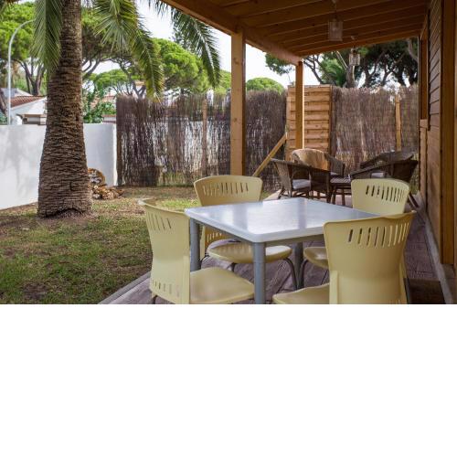Casita de madera junto al mar