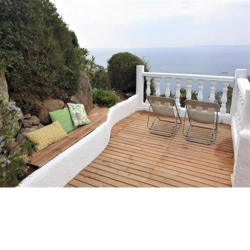 Casita en Roses con vistas impresionantes del mar y la montaña