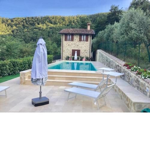 CASOLARE PANORAMICO IN UMBRIA Casetta