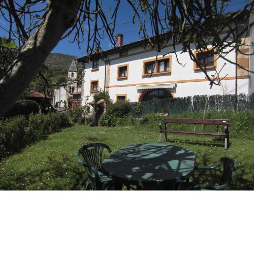 Casona De Miyares