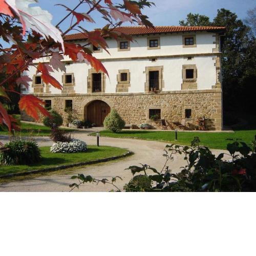 Casona de San Pantaleón de Aras