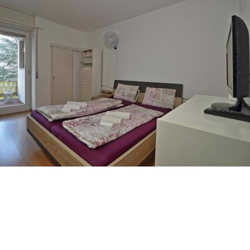 Castel Gatto Studio Apartment - Happy Rentals