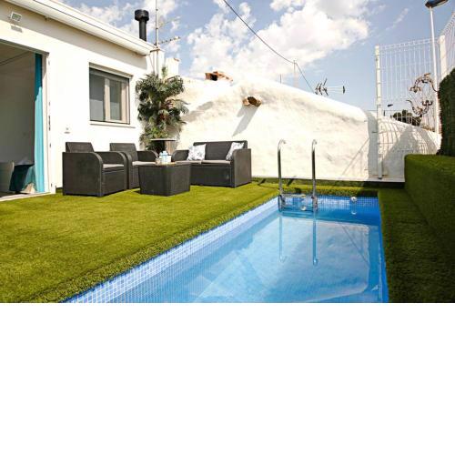 Castella Home - Pool and Barbacue