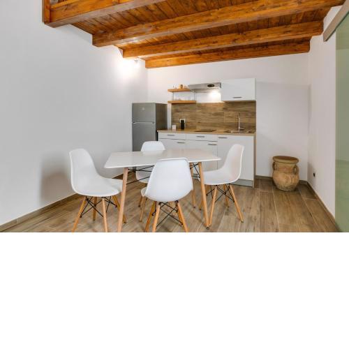 Castello della Zisa Modern Apartment with Balcony