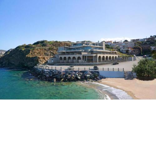 Castello Infinity Suites Aquamarine Mountain View