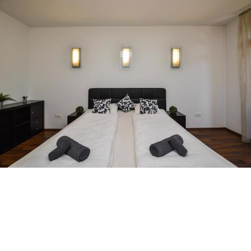 Castle Apartment With Panoramic Balcony