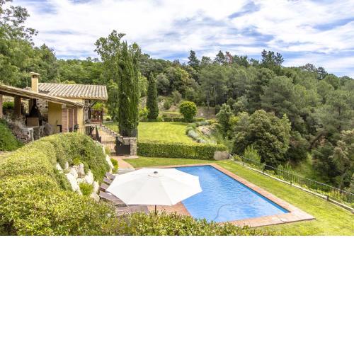 Catalunya Casas: Rustic Villa Buixa with mountain views, 30 km to the beach!