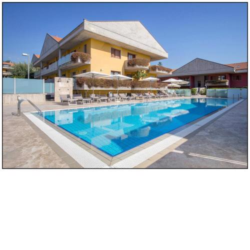 Catania Hills Residence