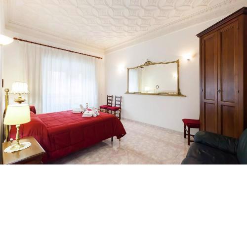 Caterina One o One - Embassy Apartment