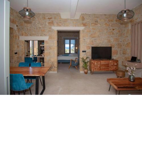 Cavos Luxury Apartments