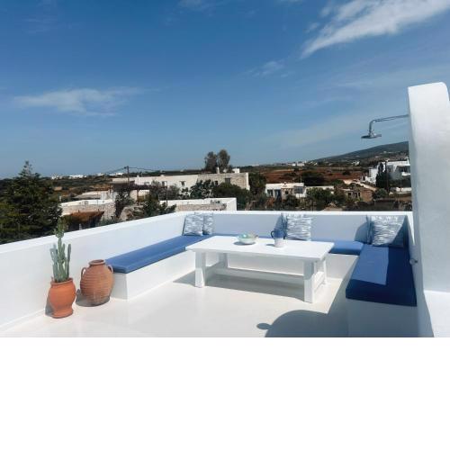 Cavos Paros Boho Chic sea-view apartment in Aliki