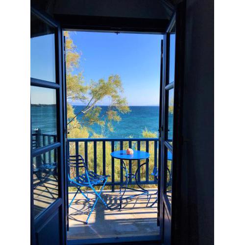 Cavos Studio by the sea