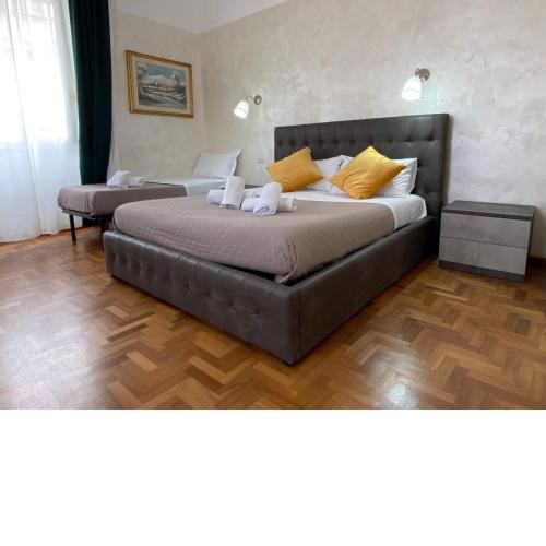 CAVOUR 44616