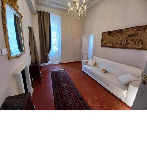 CAVOUR257