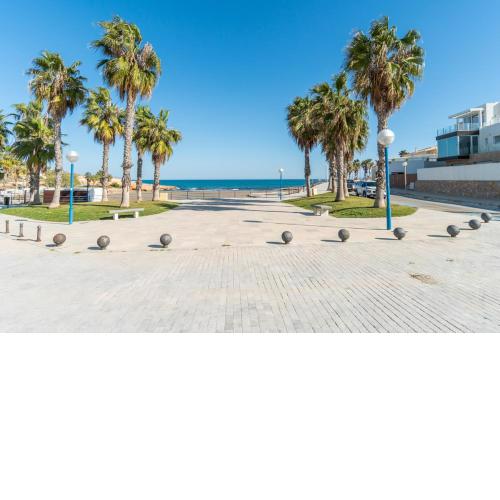 CB Living - 2 bedroom beach condo, Playa Flamenca