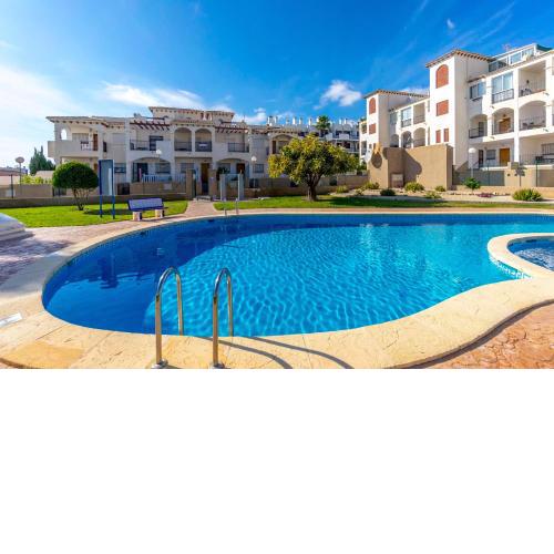 CB Living - Scenic duplex with pool in Punta Prima