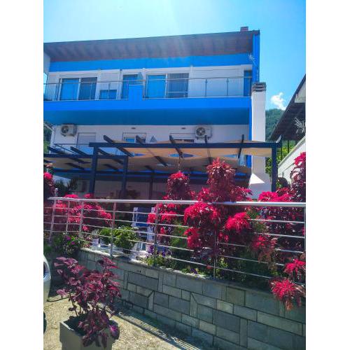 Celeste Deluxe Apartments