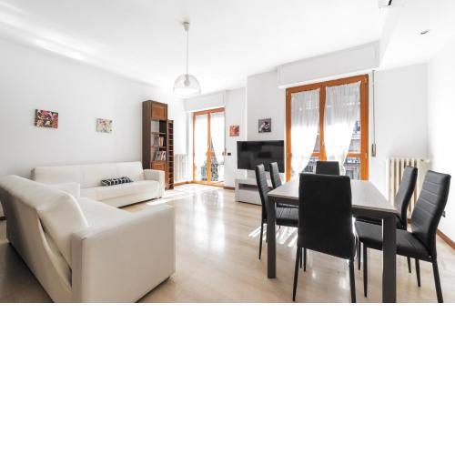 Cenisio M5 Lovely Apartment - with balcony!
