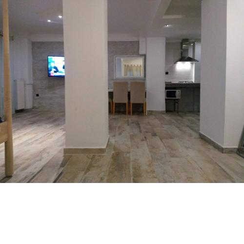 Center Country Style Apartment Helexpo