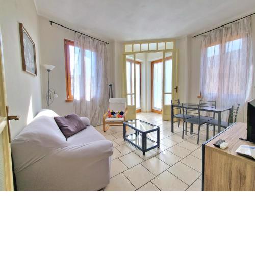 CENTER VIEW apartment
