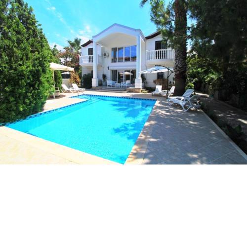 Center Villa
