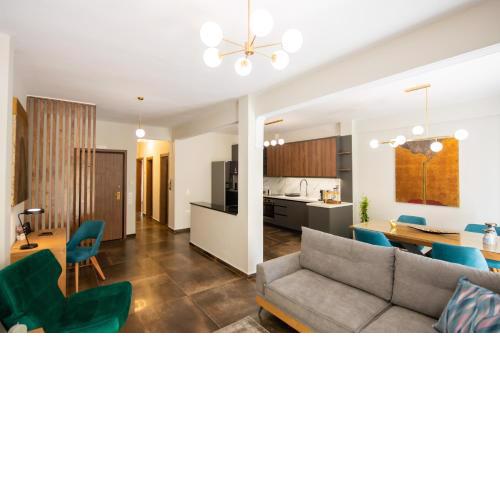CenterStage1 - Boutique Apartment